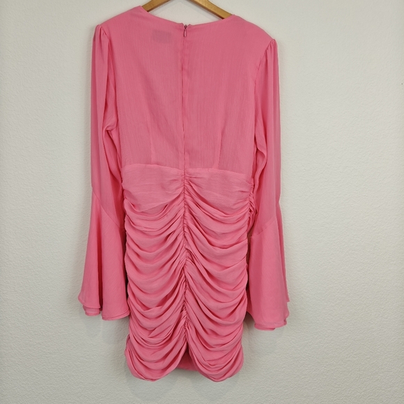 RUNAWAY The Label Suzy Mini Dress Flared Sleeves Deep V-neck In Bubblegum LG - Picture 13 of 15